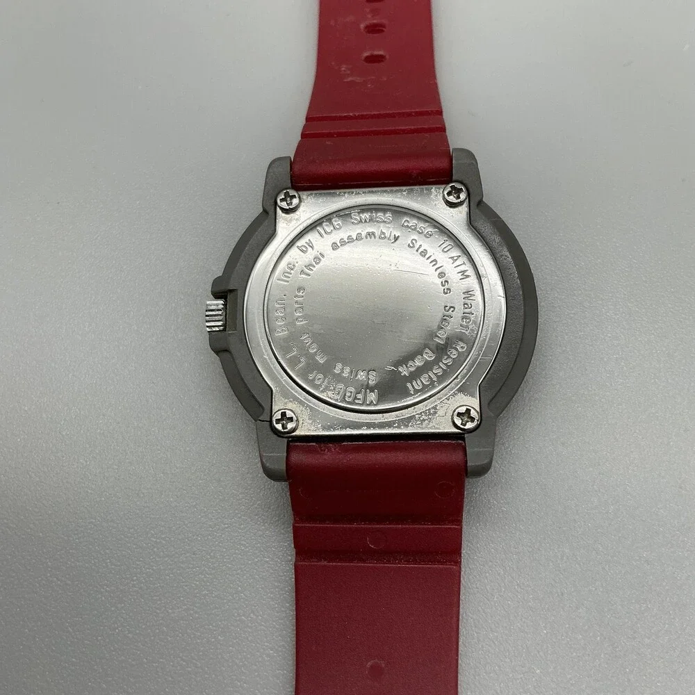 L.L. Bean Bear Women Watch 36mm White Dial Gray Red Rubber Band New Battery